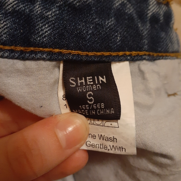 Mom Jeans - Picture 9 of 11